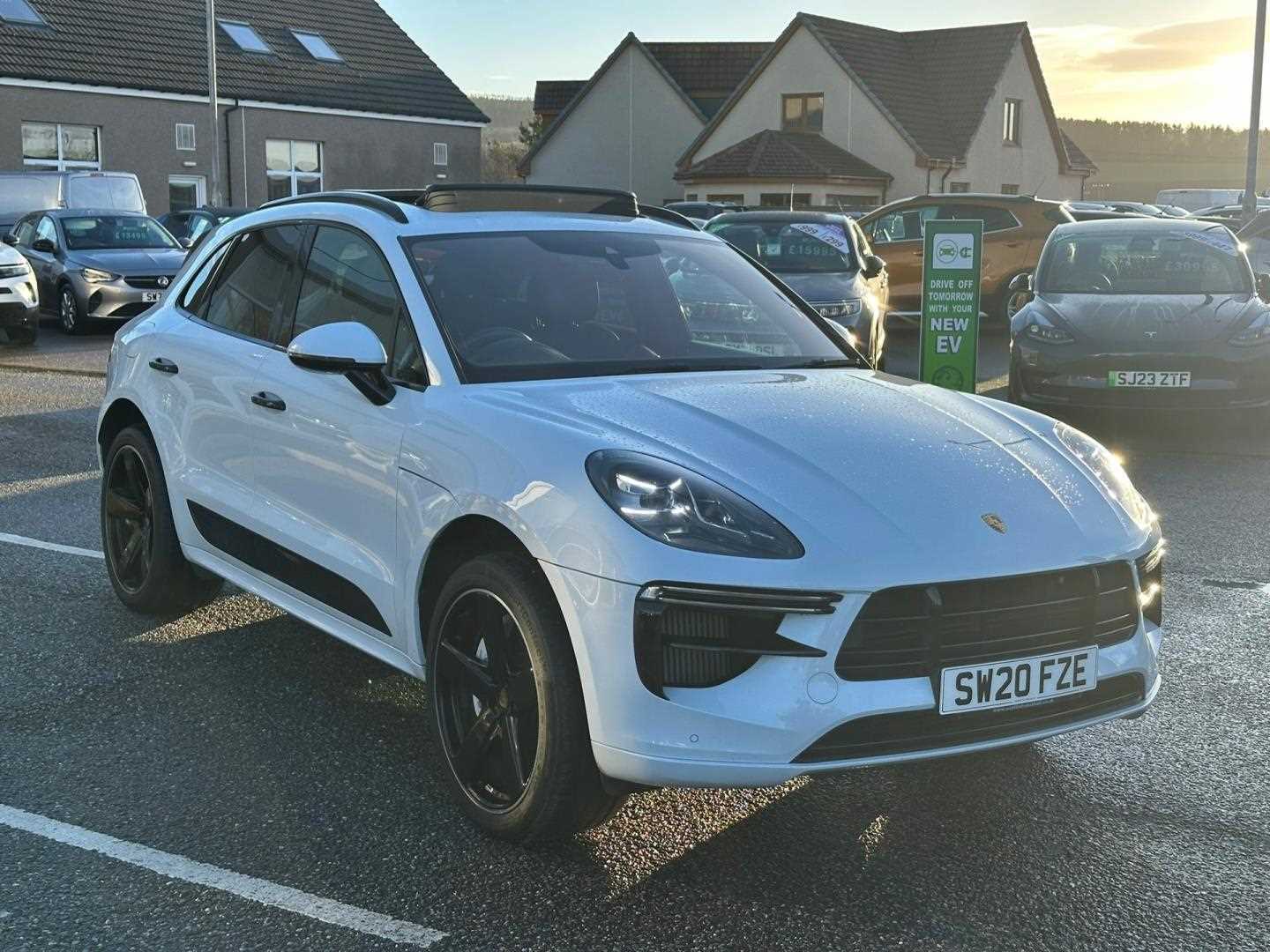 2020 Porsche Macan